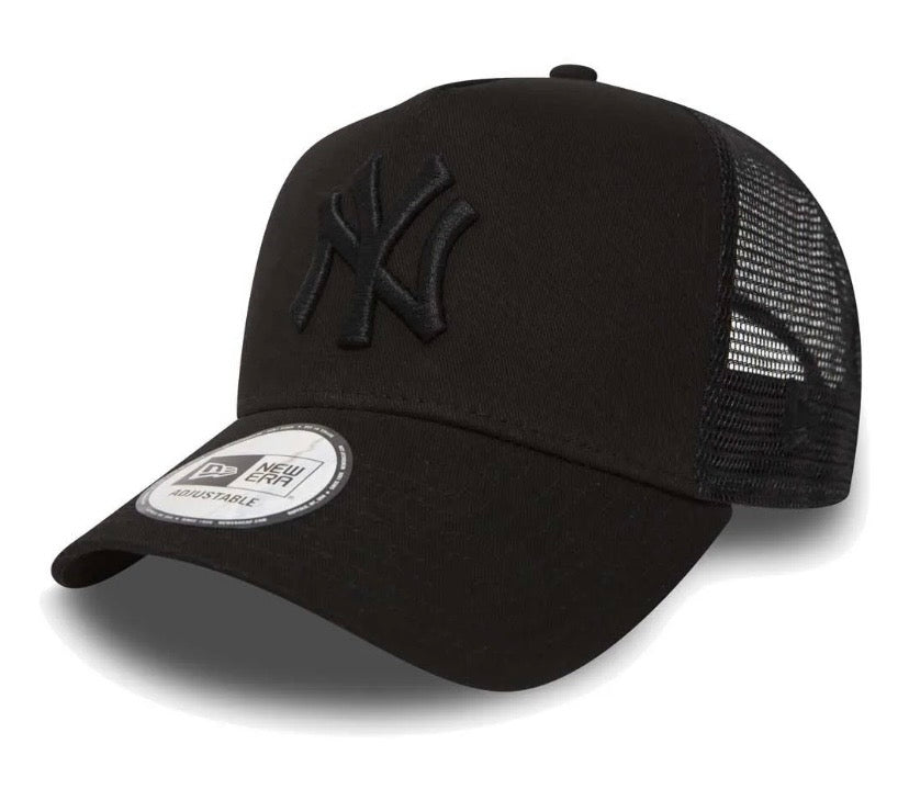 NEW ERA Clean Trucker Cap