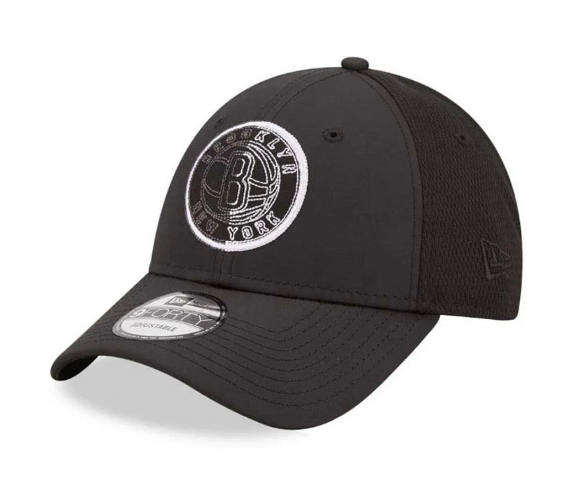 NEW ERA 9Forty Mesh Brooklyn NY Cap