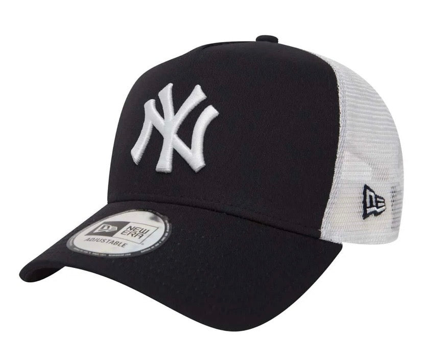 NEW ERA Clean Trucker Cap