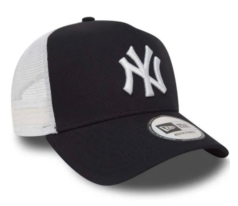 NEW ERA Clean Trucker Cap