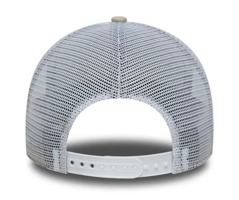 NEW ERA Clean Trucker Cap