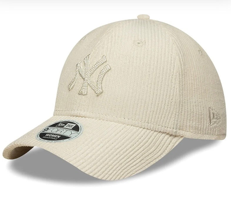 NEW ERA CORDUROY 9Forty New York Cap